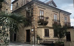 Bed And Breakfast Family Palazzo Stillitano Stilo